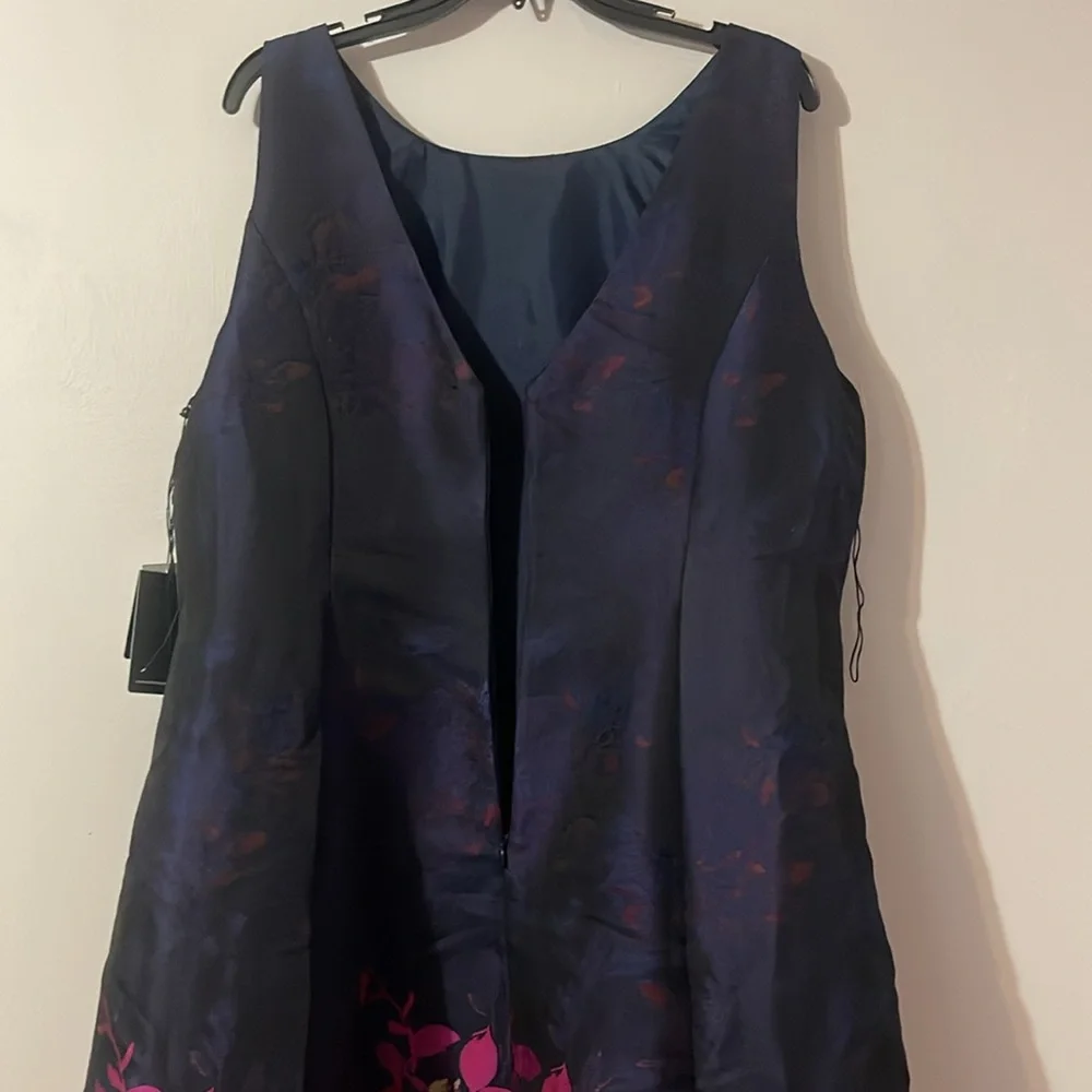 NWT Floral Sleeveless Dress - Navy and Pink - MAKE AN OFFER - CLOSING MY CLOSET. - Picture 8 of 11